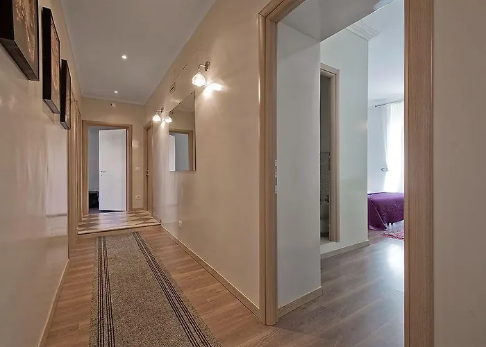 16 Relais Rom